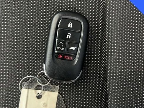 Used 2025 Honda CR-V EX image 4