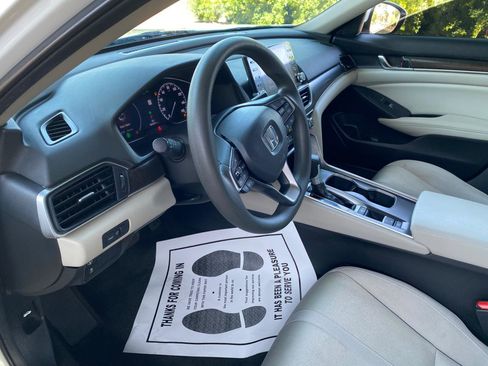 Used 2020 Honda Accord EX image 30