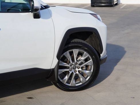Used 2024 Toyota RAV4 XLE Premium AWD/4WD image 9