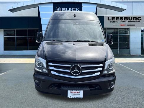 Used 2018 Mercedes-Benz Sprinter 2500 image 2