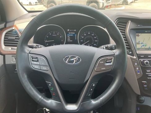 Used 2018 Hyundai Santa Fe Limited image 13