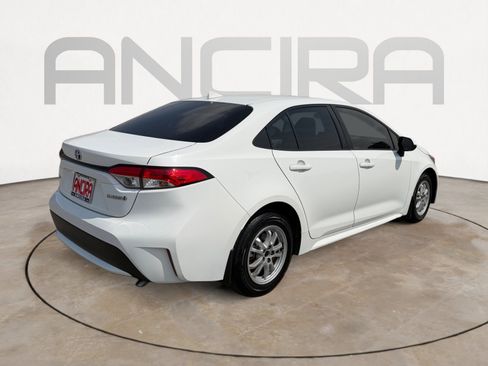 Used 2022 Toyota Corolla LE FWD image 11