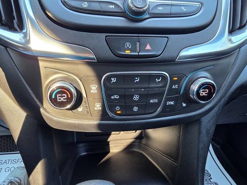 Used 2022 Chevrolet Equinox LT AWD/4WD image 31
