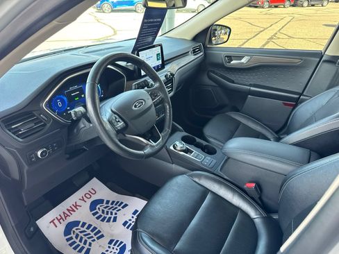 Used 2020 Ford Escape Titanium AWD/4WD image 18