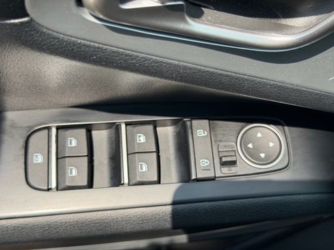 Used 2020 Kia Soul LX FWD image 11