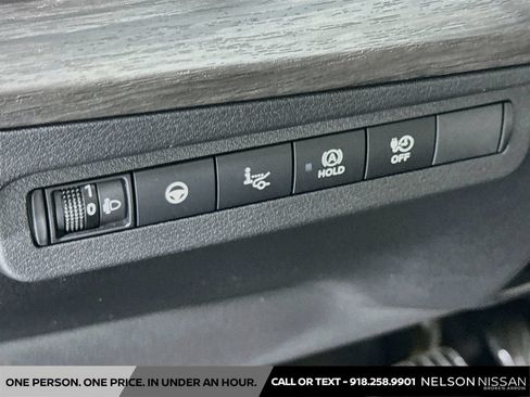 Certified 2023 Nissan Ariya FWD image 10