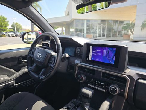 Used 2024 Toyota Tacoma SR5 AWD/4WD image 11
