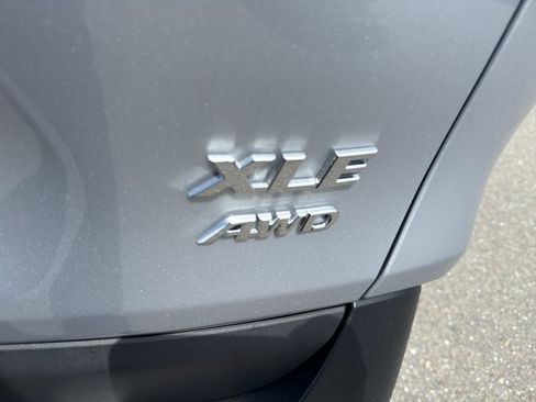 Used 2024 Toyota RAV4 XLE AWD/4WD image 8