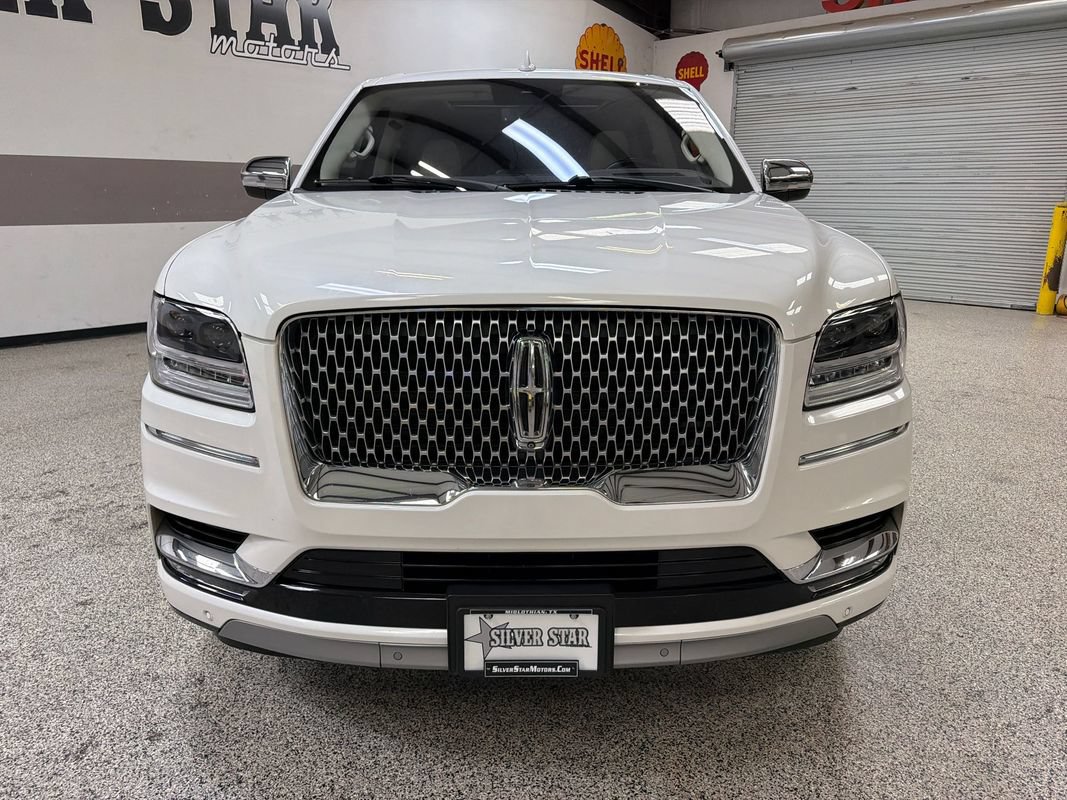 Used 2020 Lincoln Navigator Black Label w/ Cargo Convenience Package AWD/4WD image 12