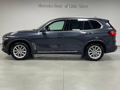 Used 2021 BMW X5 xDrive40i w/ Premium Package AWD/4WD image 2