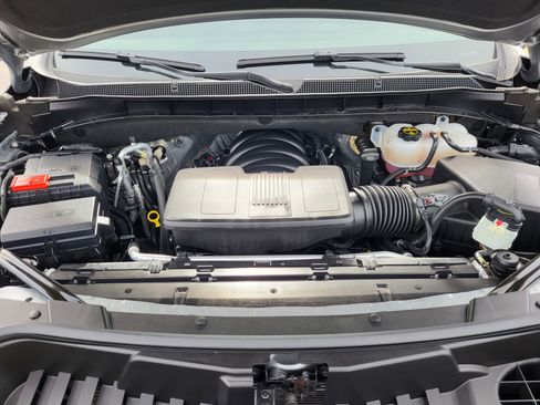 Certified 2025 Chevrolet Tahoe Z71 image 24