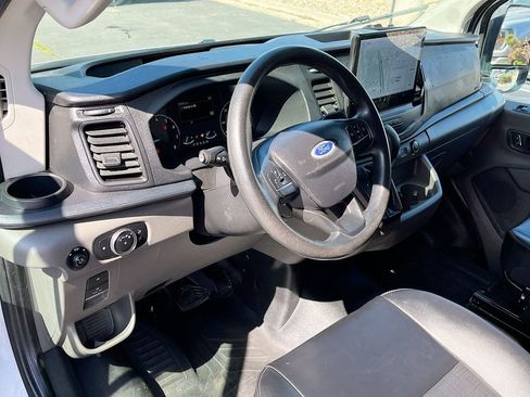 Used 2022 Ford Transit 150 Low Roof RWD image 9