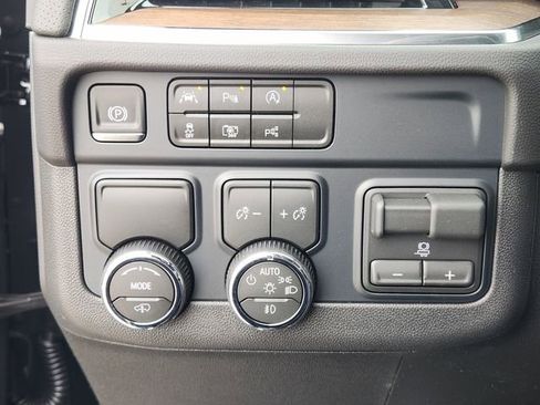 New 2026 Chevrolet Tahoe High Country image 15