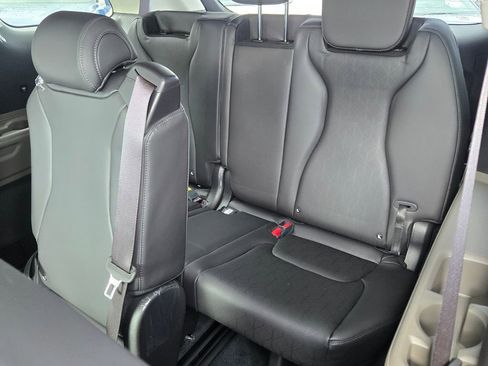 New 2026 Kia Carnival LXS FWD image 8