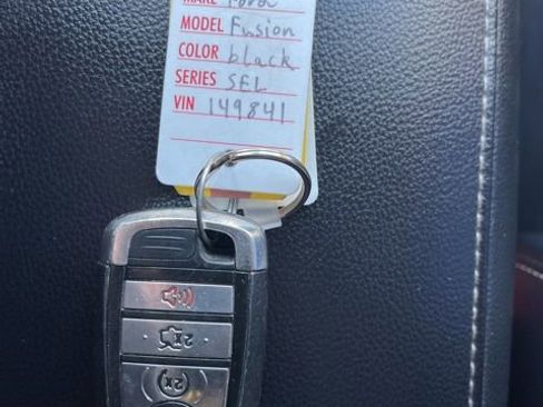 Used 2019 Ford Fusion SEL FWD image 45