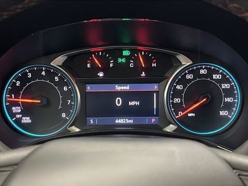 Used 2023 Chevrolet Equinox RS w/ RS Leather Package AWD/4WD image 17