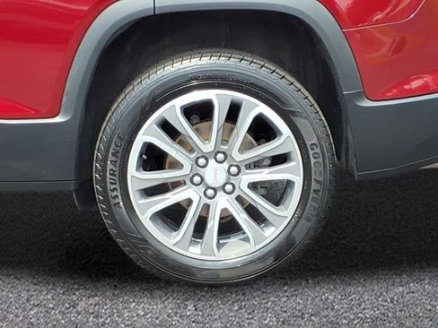 Used 2018 GMC Acadia SLT AWD/4WD image 3