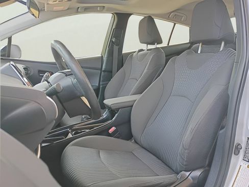 Used 2017 Toyota Prius Three w/ Advanced Technology Package FWD image 15