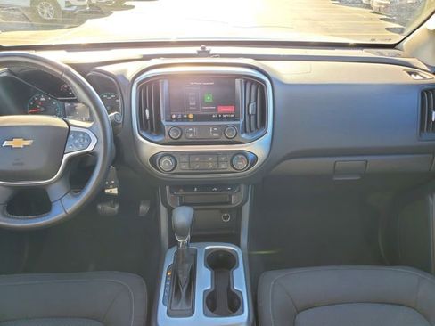 Certified 2022 Chevrolet Colorado LT w/ LT Convenience Package image 17