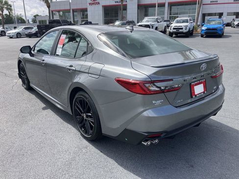 New 2026 Toyota Camry SE FWD image 3