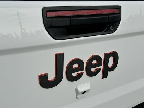 New 2026 Jeep Gladiator Mojave w/ Safety Group AWD/4WD image 19