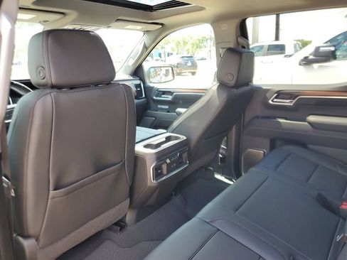 Used 2026 GMC Sierra 1500 Denali AWD/4WD image 11