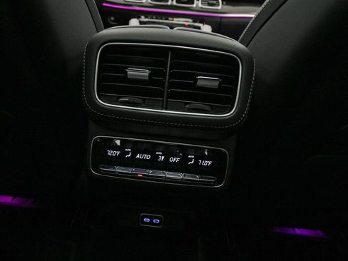 Used 2026 Mercedes-Benz GLS 63 AMG 4MATIC image 33