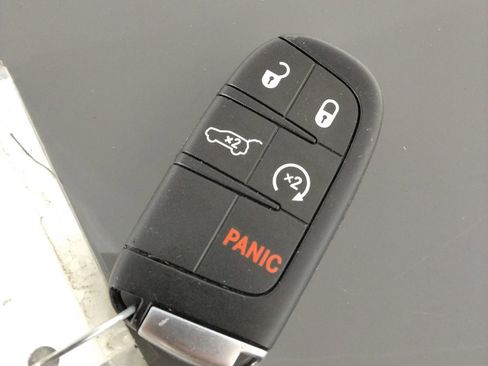 Used 2025 Dodge Durango GT AWD/4WD image 42