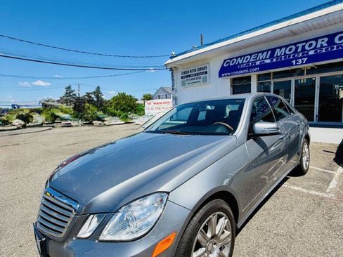 Used 2013 Mercedes-Benz E 350 4MATIC Sedan image 1