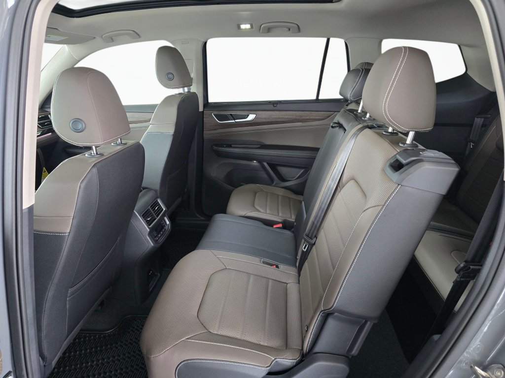 New 2026 Volkswagen Atlas SEL AWD/4WD image 33