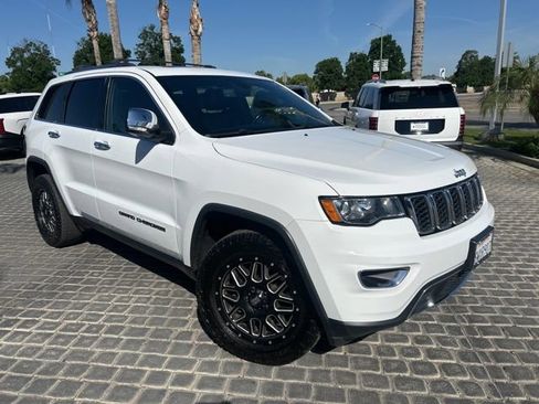 Used 2020 Jeep Grand Cherokee Limited w/ Trailer Tow Group IV image 1