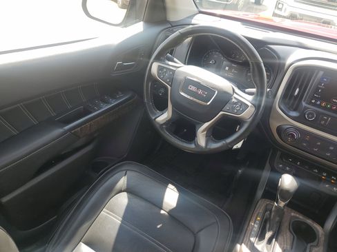 Used 2022 GMC Canyon Denali AWD/4WD image 17