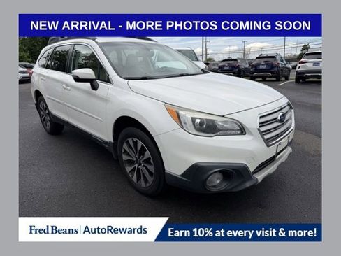 Used 2017 Subaru Outback 2.5i Limited AWD/4WD image 1