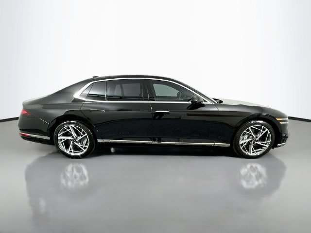 Used 2023 Genesis G90 3.5T AWD/4WD image 4