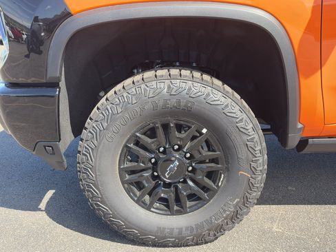 New 2026 Chevrolet Silverado 2500 ZR2 AWD/4WD image 36