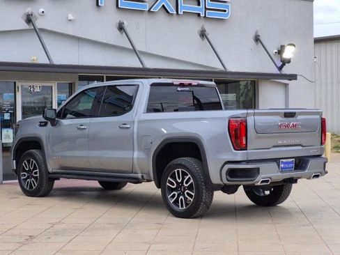 Used 2025 GMC Sierra 1500 AT4 w/ AT4 Premium Package AWD/4WD image 6