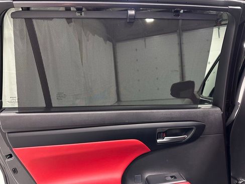 Used 2025 Toyota Highlander XSE image 47