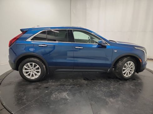 Used 2019 Cadillac XT4 Luxury w/ Cold Weather Package image 11
