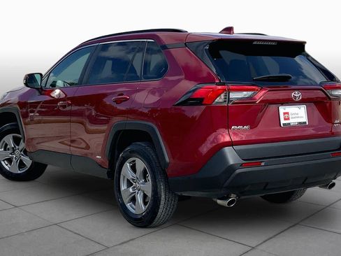 Used 2025 Toyota RAV4 XLE AWD/4WD image 12