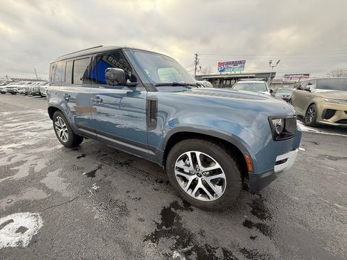 Used 2020 Land Rover Defender 110 HSE image 1