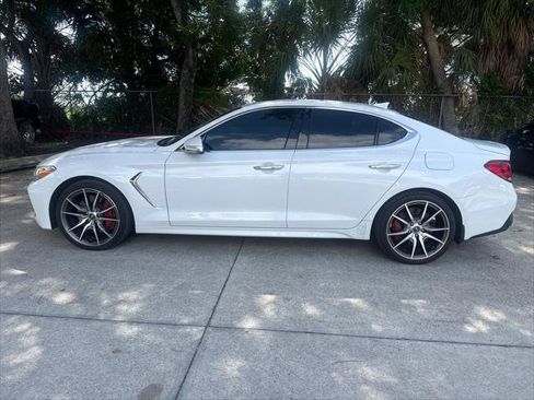 Used 2019 Genesis G70 3.3T Advanced RWD image 9