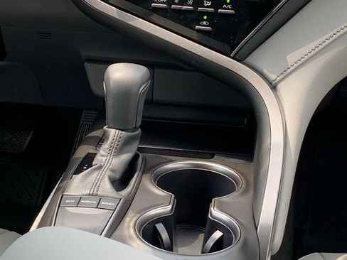 Used 2024 Toyota Camry SE w/ Convenience Package FWD image 27