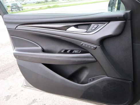 Used 2018 Buick LaCrosse Essence FWD image 34