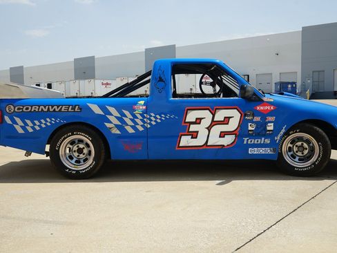 Used 1988 Chevrolet S10 Pickup 2WD Regular Cab image 18