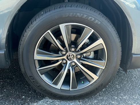 Certified 2024 Toyota Venza LE AWD/4WD image 25