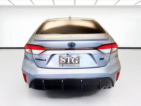 Used 2025 Toyota Corolla SE FWD image 5