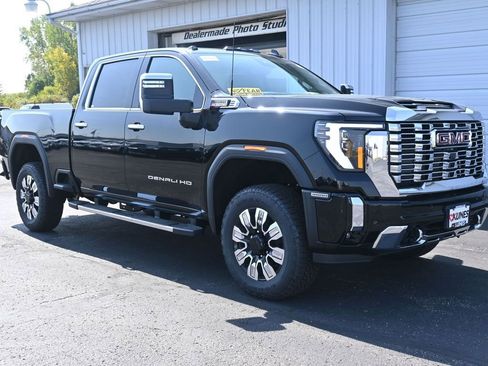 New 2026 GMC Sierra 3500 Denali w/ Denali Reserve Package image 2