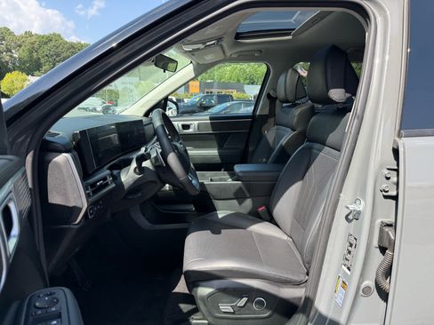 Used 2024 Hyundai Santa Fe XRT AWD/4WD image 12