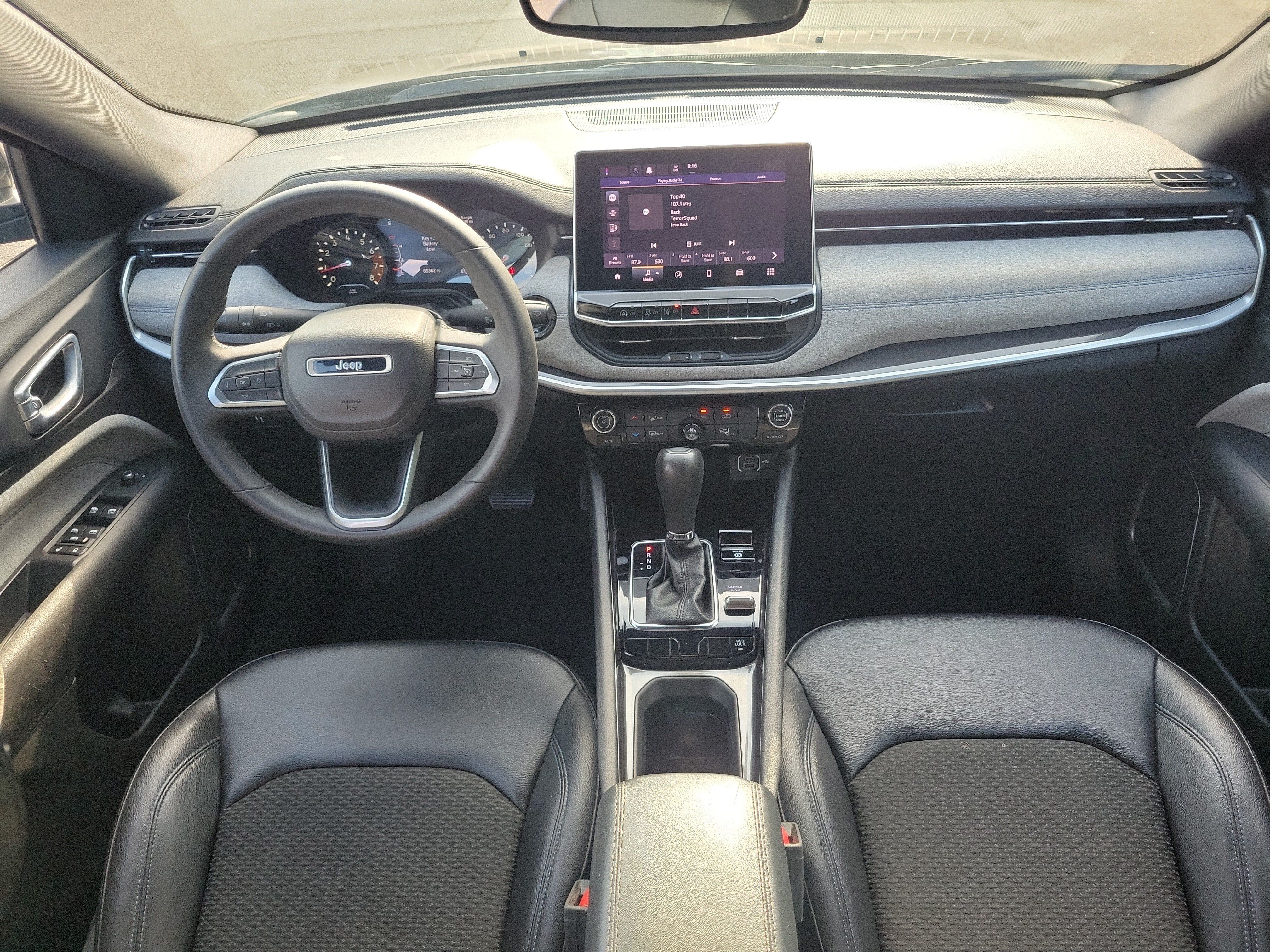 Used 2024 Jeep Compass Latitude AWD/4WD image 10