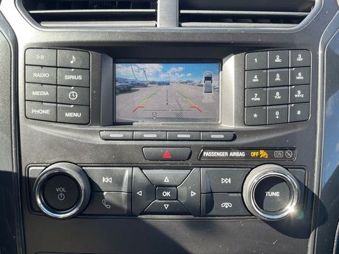 Used 2018 Ford Explorer XLT w/ Class II Trailer Tow Package image 10